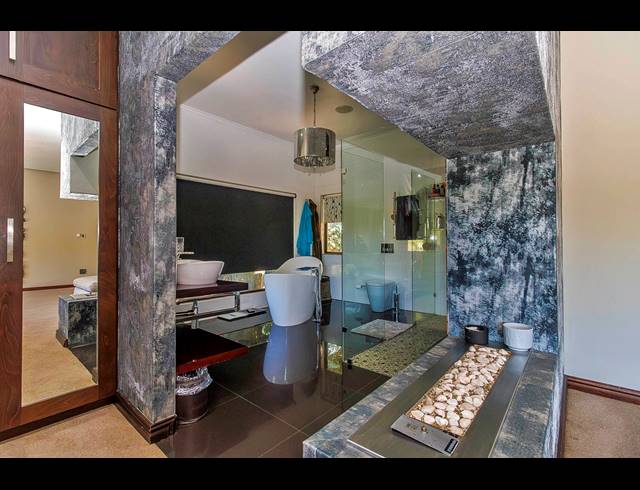 15 BEDROOM HOTEL FOR SALE IN WATERFALL